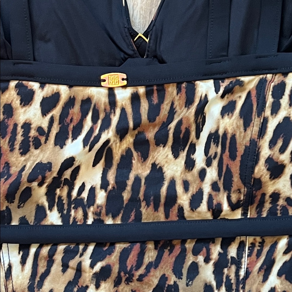 Amoressa Slimming cheetah Print One Piece - Picture 8 of 14